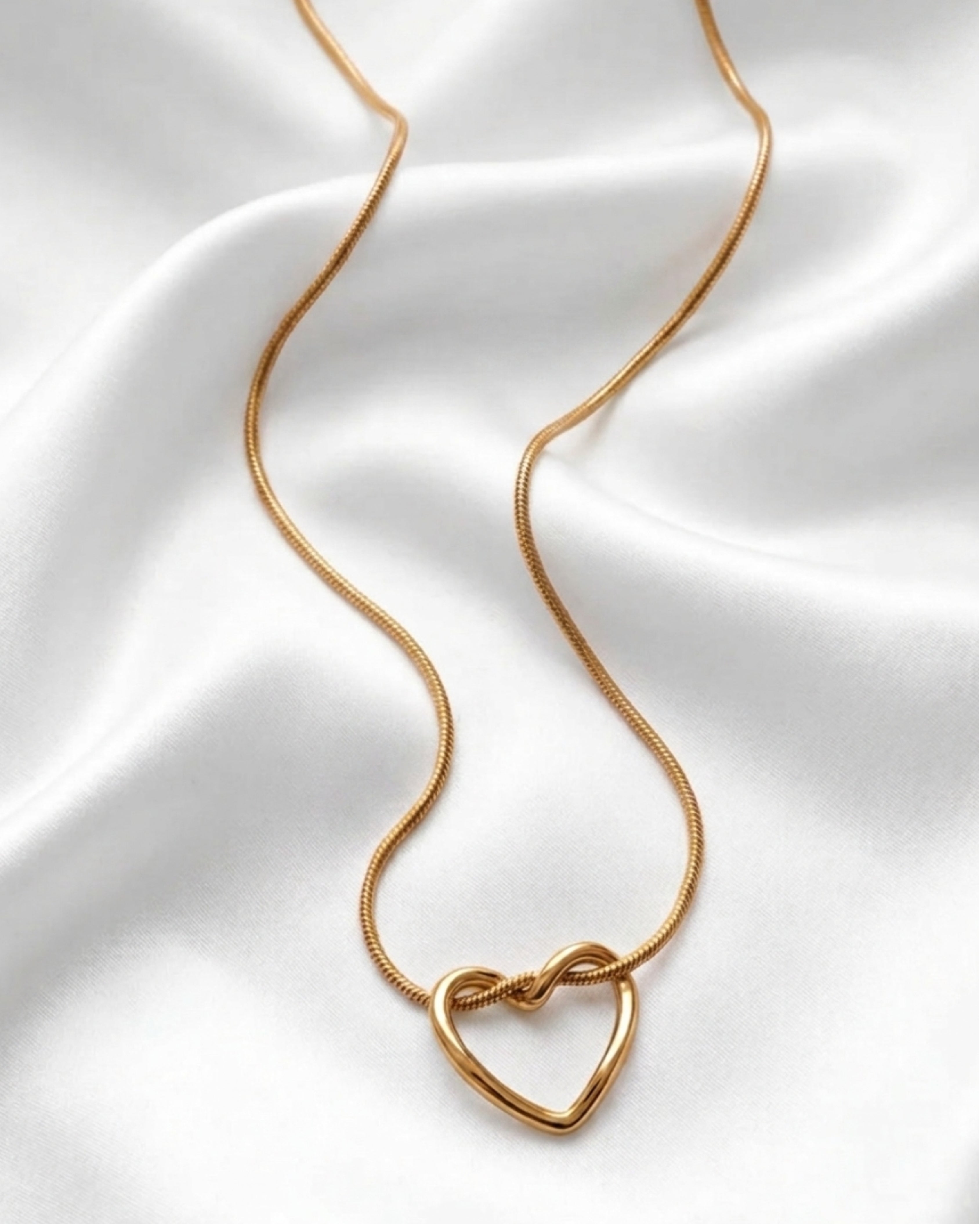 Amora Gold Necklace